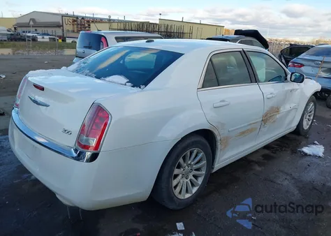 2013 Chrysler 300 Motown из США, поврежденный, VIN 2C3CCAAG7DH515086